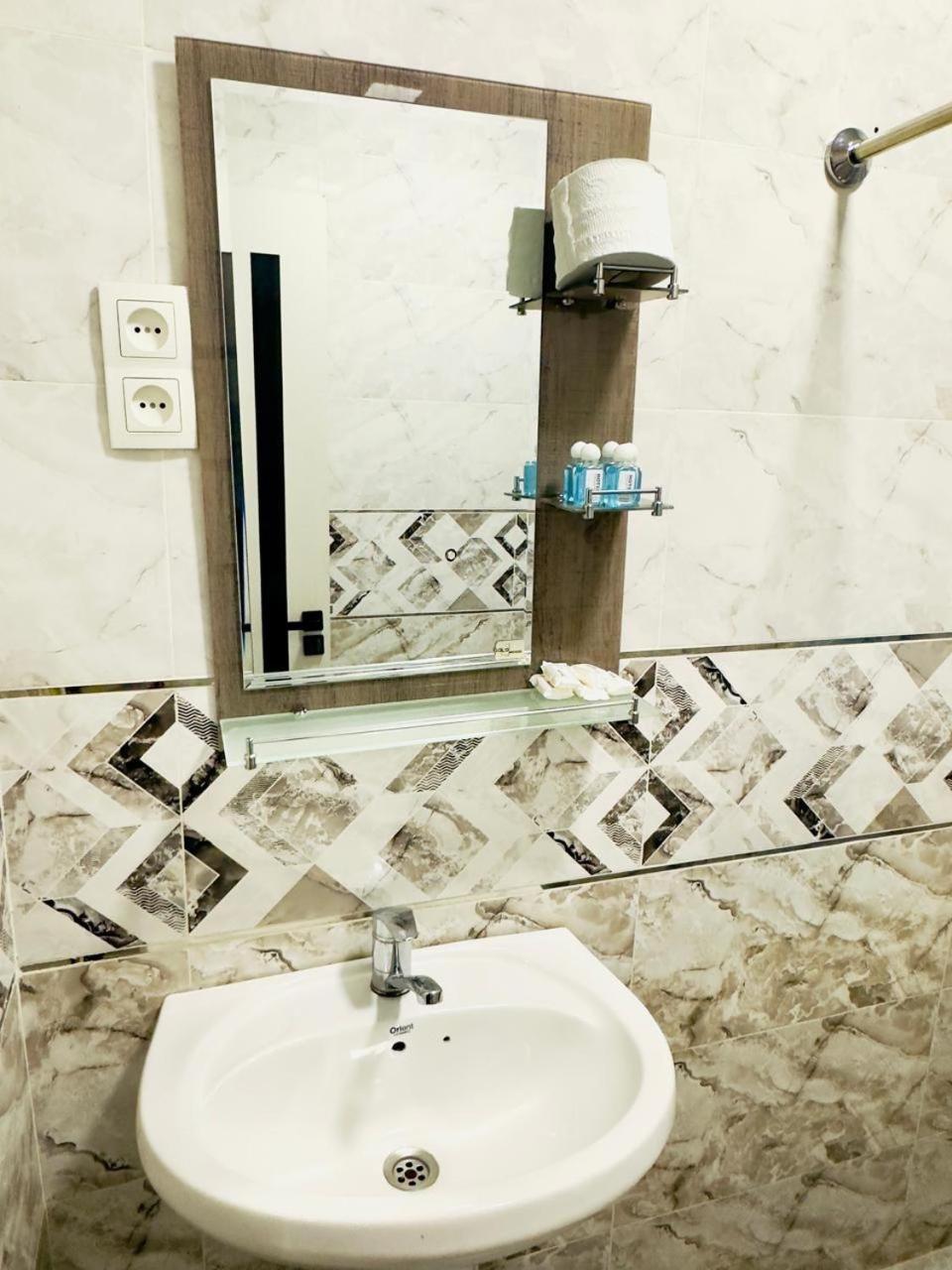 Greenway Hotel Ташкент Экстерьер фото